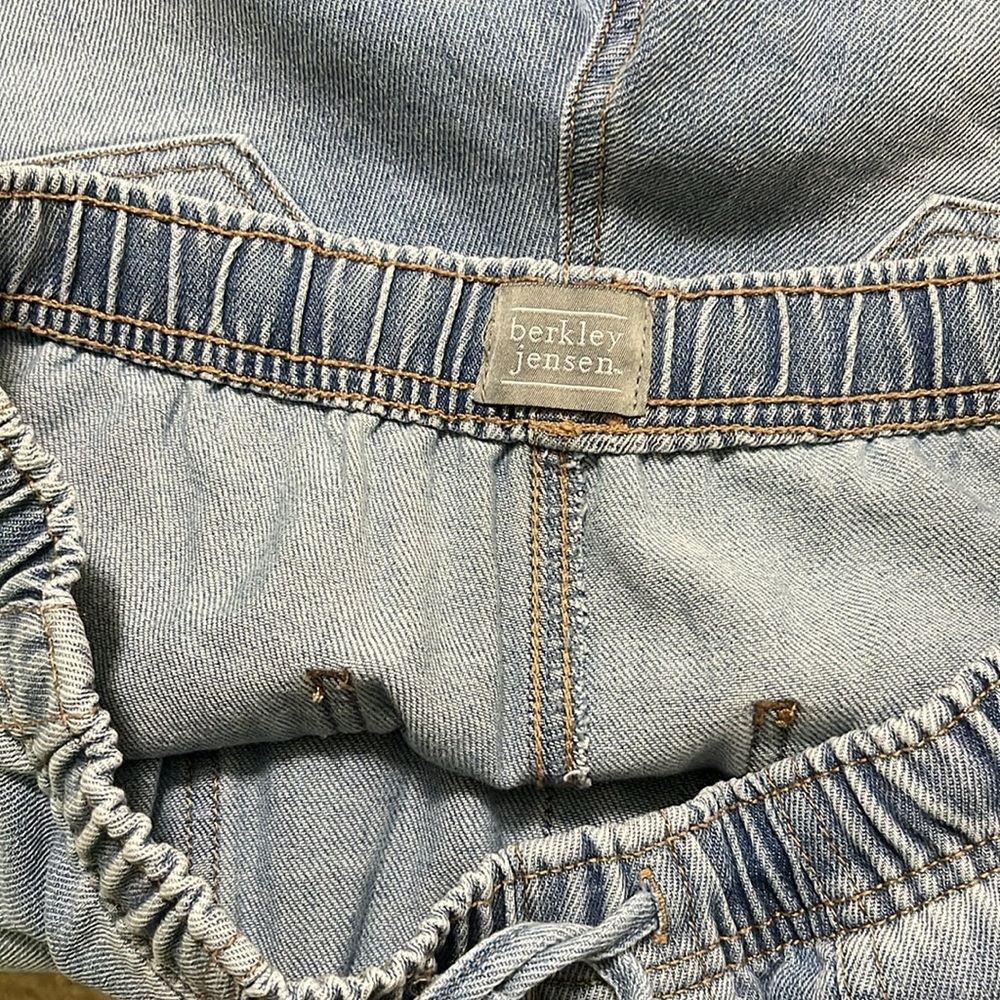 Berkley Jensen Women’s Joggers Denim High Rise Relaxed Pull On Pant Sz Medium - Picture 17 of 17